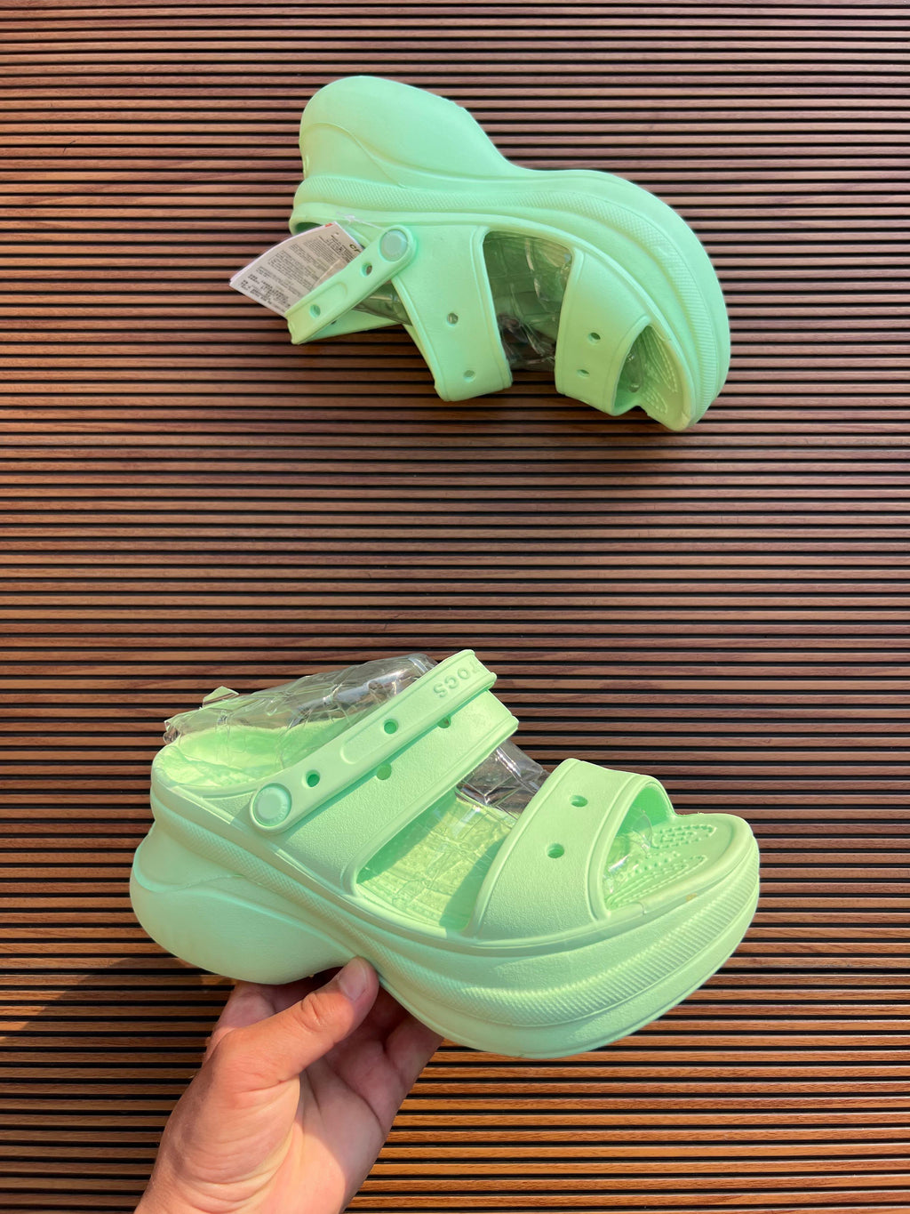 Crocs Classic Crush Sandals (Girls)
