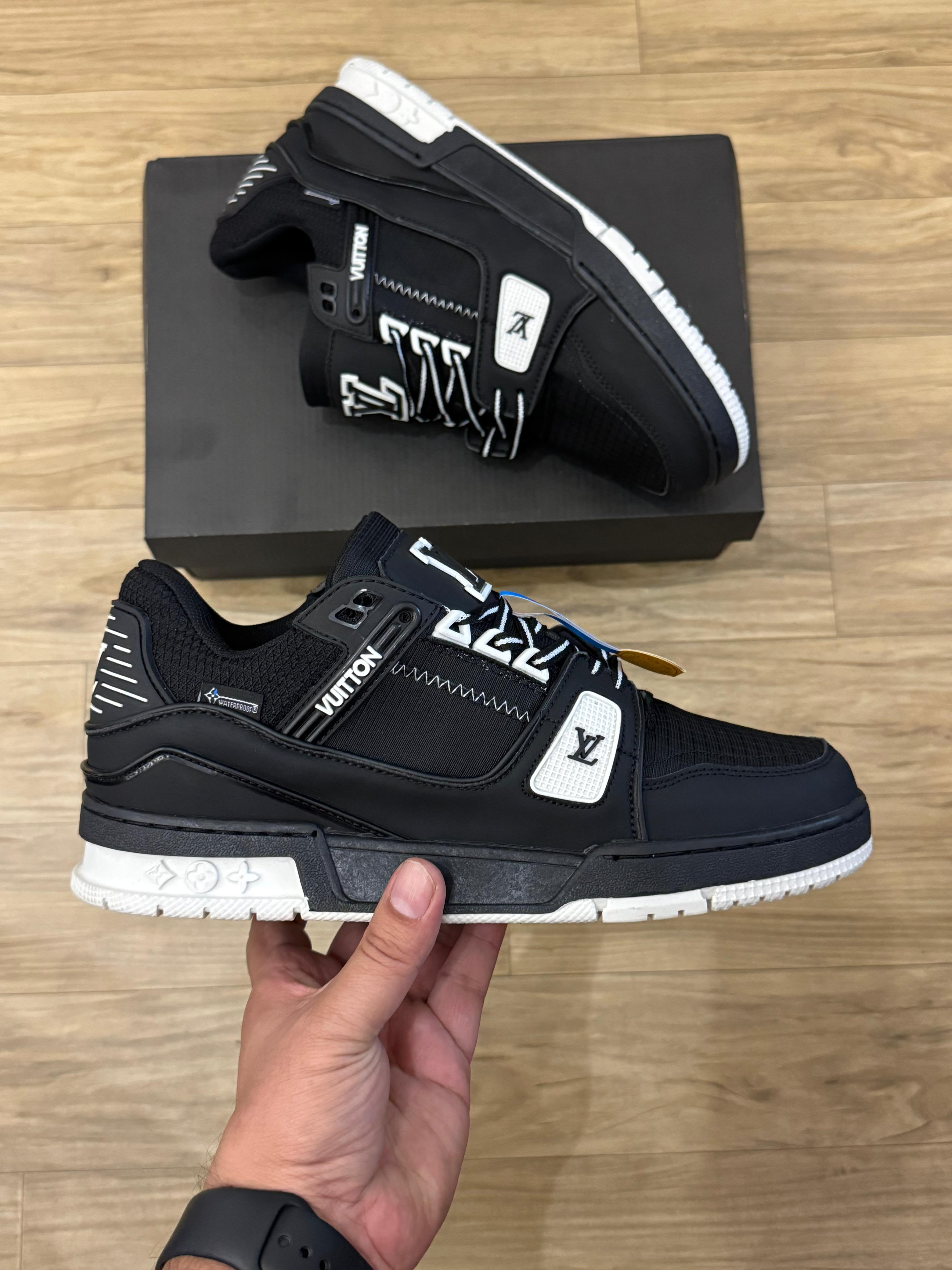 Louis Vuitton Trainer Sneakers UA Premium