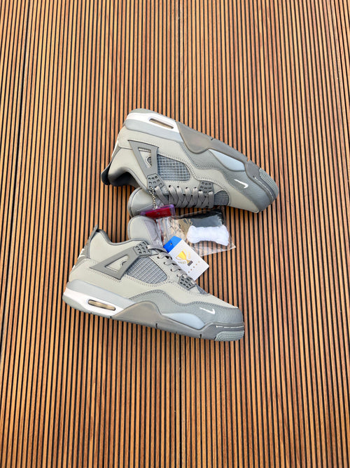 Jordan retro.4 BIKE UA