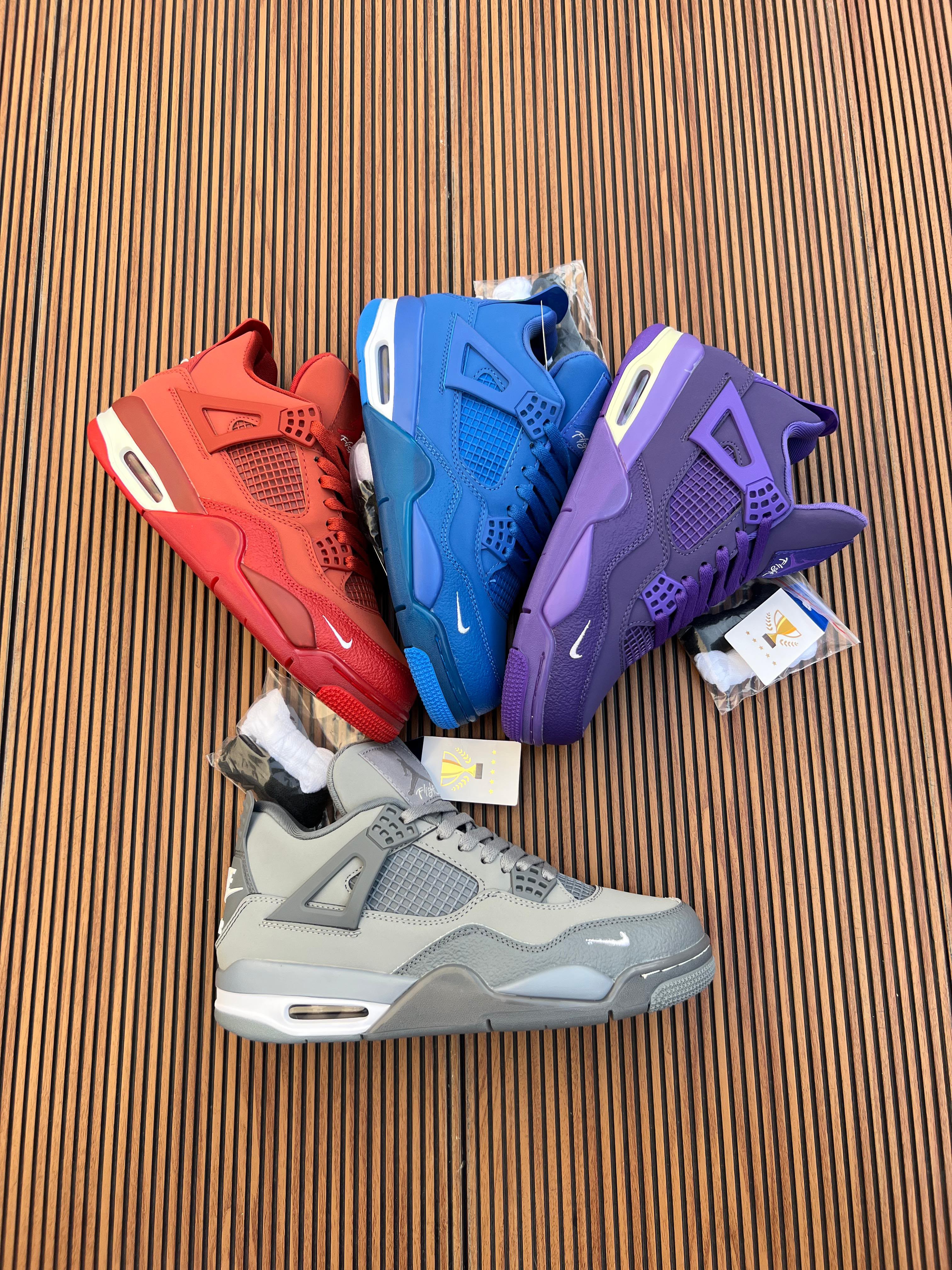 Jordan retro.4 BIKE UA